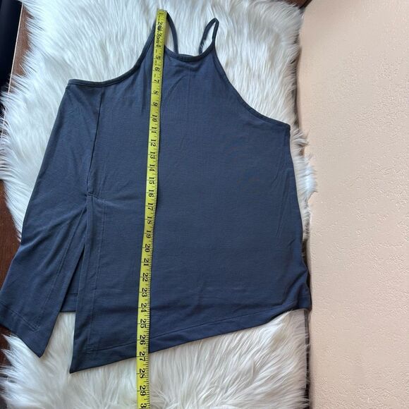 Athleta Explore Tank in Granite Size Medium - Picture 11 of 16